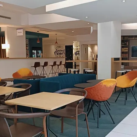Express Centre By Ihg 3* ליל