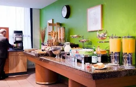 Express Centre By Ihg 3* Lilla