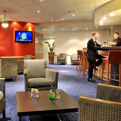 Express Centre By Ihg מלון